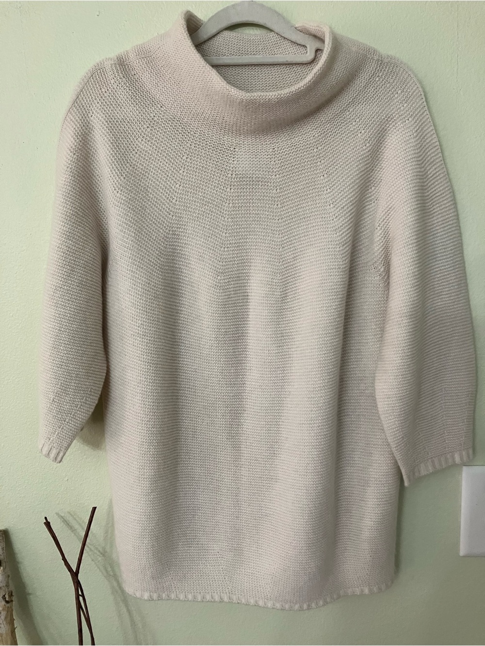 Max Mara cashmere wool blend three-quarter sleeve cream sweater